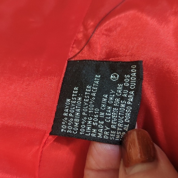 Red Crepe Double-Breasted Peplum Blazer Covered Buttons Satin Lapels NWT Sz 4 - Picture 9 of 11